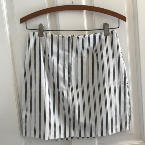 Striped Single Breasted Skirt Size Small - Picture 2 of 5